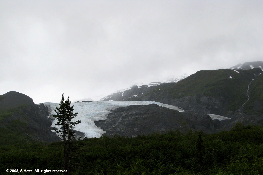 Worthington Glacier comes fairly close to the highway 